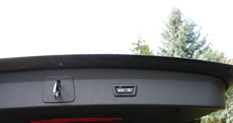 BMW X1 cena 129800 przebieg: 56000, rok produkcji 2020 z Warszawa małe 379